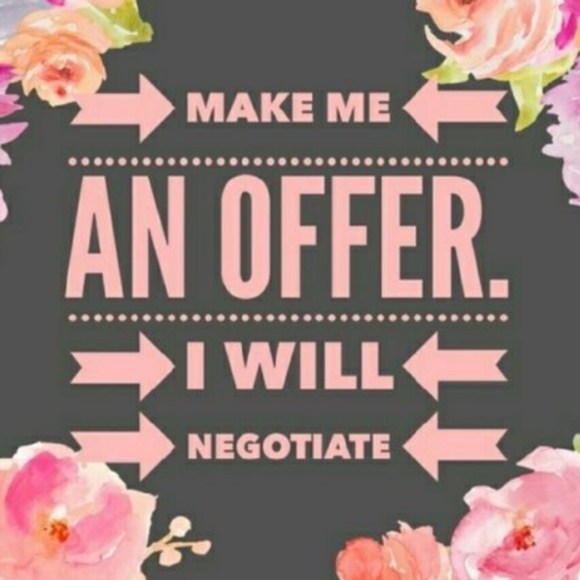 ✨ WELCOME TO MY CLOSET 💛!!! - Picture 4 of 9